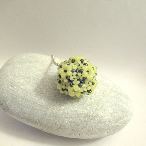 Uranium Glass Pendant - Picture 9 of 12